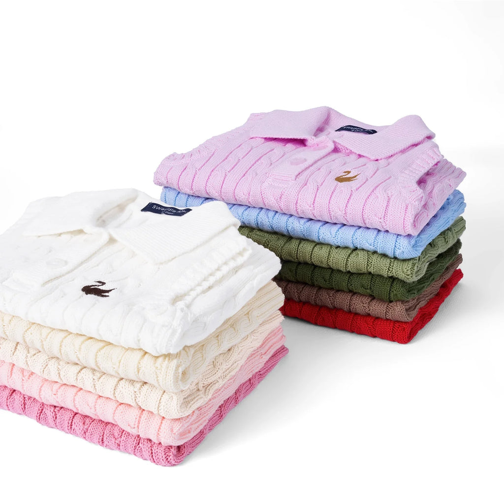 Cable Knit Sleeveless Polo Shirt in Red Xmas